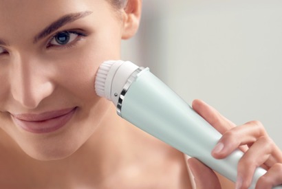 毎日のスキンケアをレベルアップ！一台で洗顔と美顔を叶える家庭用美顔器登場 画像