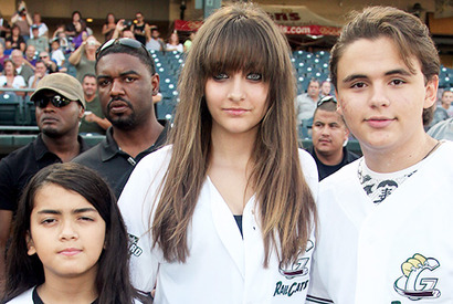 故マイケル・ジャクソンの子どもたち、年間にかかる費用は5億円超!? 画像