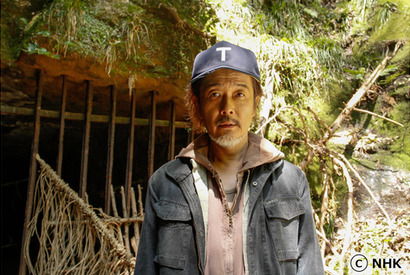 リリー・フランキー主演「洞窟おじさん」、完全版の放送が決定 画像