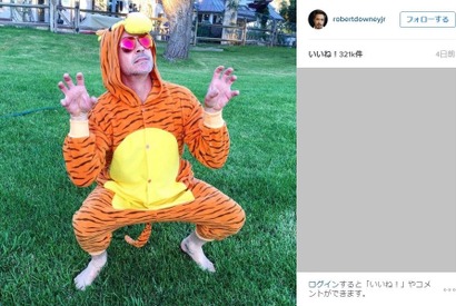 ロバート・ダウニー・Jr.、ティガーのコスプレで難病の少年を励ます 画像