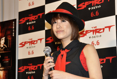 血は争えない？　IMALU、初宣伝キャプテンの仕事で大物DNAを堂々発揮 画像