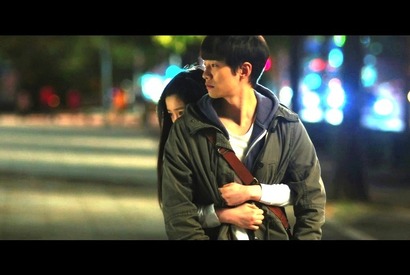 【特別映像】2PMジュノもバックハグにドキッ!? キュートな“二十歳のLOVE”公開 画像