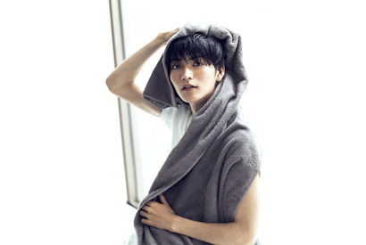 新「仮面ライダー」の山本涼介、初カレンダー発売！テーマは“彼女目線” 画像