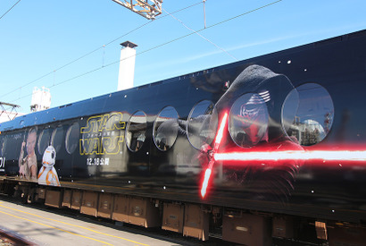 R2-D2＆BB-8ら人気ドロイドも登場「スター・ウォーズ／フォースの覚醒」号お披露目 画像