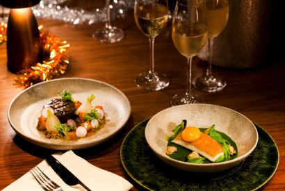 シャンパンとコース料理で祝う、ニューイヤーズイブを彩るアンダーズ 東京のスペシャルディナー 画像