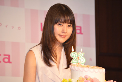 23歳を迎えた有村架純、恋愛観を明かす「素直に相手に伝えるようにしています」 画像