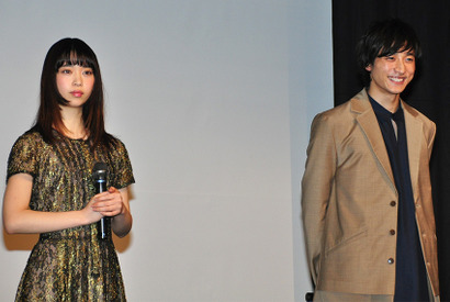 森川葵＆小関裕太、映画の中で食べたカレーのマズさに絶句！ 画像