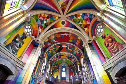 歴史ある教会を再利用！　“カオス”なスケートパーク 画像