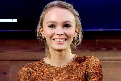 ジョニー・デップの16歳の娘、リリー・ローズ・デップに恋のうわさ 画像