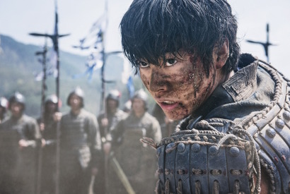 山崎賢人×「キングダム」、連載10周年に実写プロジェクト始動！ 画像