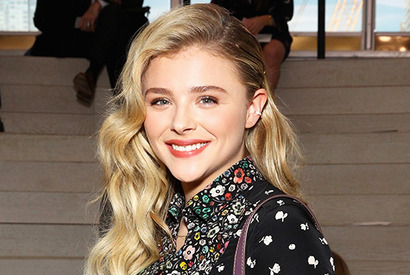 クロエ・グレース・モレッツ、ブルックリンとの交際に4人の兄も「OK」 画像