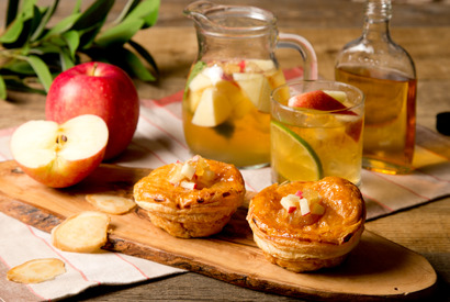 【3時のおやつ】バーボン香る大人のワンハンドパイ！「リトル・パイ・ファクトリー」初夏限定メニュー 画像