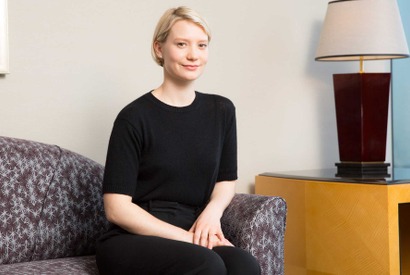 【インタビュー】アリスの冒険を経て…ミア・ワシコウスカが考える“時間”とは 画像