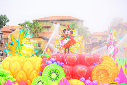 【ディズニー】パークに夏がやってきた！大量の水しぶきで気分爽快の夏イベ盛大に開幕 画像