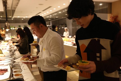 坂口健太郎、東京ナイトツアーで見せた素顔とは!?「おじゃMAP!!」2時間SP今夜 画像