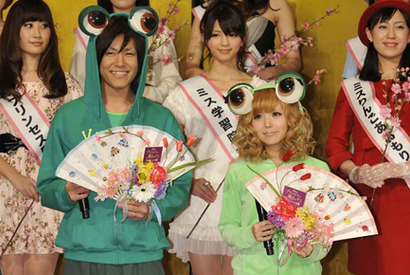 スーパー安産の益若つばさ　妊娠3か月の大沢あかねに安産のススメ 画像