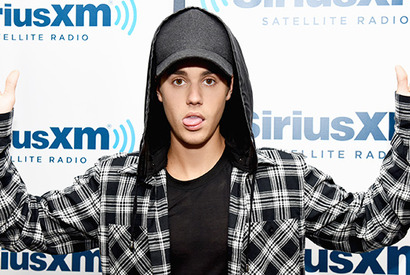 ジャスティン・ビーバー、ファンを殴打 画像