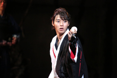 山崎賢人、初主演舞台「里見八犬伝」が再演へ！全国12か所で公演 画像