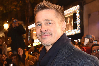 ブラッド・ピット、53歳の誕生日は古い友人たちとお祝い 画像