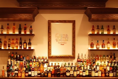 店内にあるもの全てに落書きできるカフェバー、銀座に期間限定オープン 画像