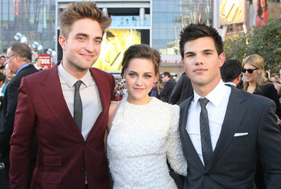 『トワイライト』最新作L.A.プレミアに9千人熱狂　ベラとジェイコブのキスに悲鳴！ 画像