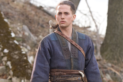 『トワイライト』ジャスパー役のJ・ラスボーン  『エアベンダー』での劇中写真公開！ 画像