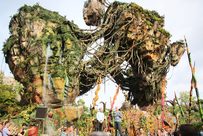 【海外ディズニー】キャメロン監督＆『アバター』キャストが大集結！「パンドラ：ザ・ワールド・オブ・アバター」セレモニー 画像