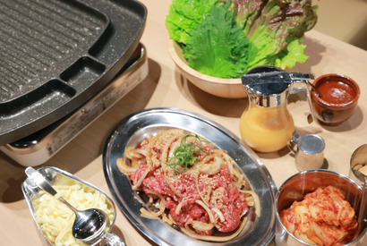 これが究極の進化系焼肉や！ 話題の手巻き焼肉「金の牛」 画像