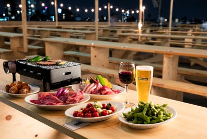 女子会やお一人様もOK！「ヒルトン東京」の天空のビアガーデン開催！ 画像