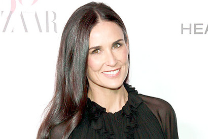 デミ・ムーア、前歯を2本失う！原因は「ストレス」 画像