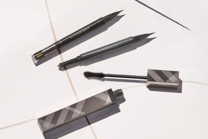 秋メイクのヒントが満載！ バーバリーのメイクアップコレクションの期間限定コーナーが渋谷に出現 画像