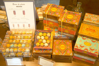 チョコレート店激戦区の味！ 日本1号店でカラフルチョコレートを 画像