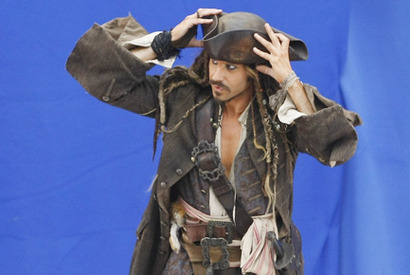 ジョニー・デップはパイレーツ・オブ・ロンドン？　毎日ヨットで撮影所通い 画像