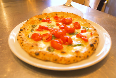 ナポリ風ピザブームの火付け役！ 世界大会優勝のもちもちピッツァ 画像