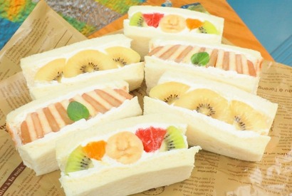 思わず写真に撮りたくなる！ 新鮮＆カラフルなフルーツサンド専門店 画像