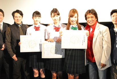 『ケータイ刑事』サプライズ卒業式に大政絢、こらえつつも…涙、涙！ 画像