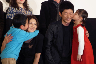 永瀬正敏　涙声で追悼メッセージ「鴨志田さん、ありがとう」 画像