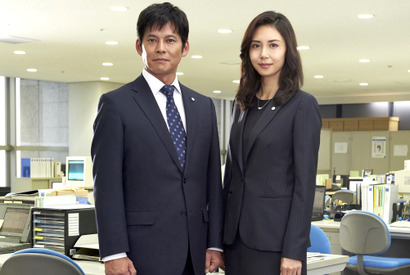 松嶋菜々子、織田裕二と17年ぶり共演で女性支店長！「男社会に必死に食らいついていく」 画像