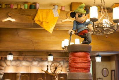 【ディズニー】ベビーグッズ専門店がランド内に新規オープン！赤ちゃんなりきり商品も 画像