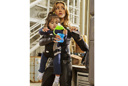 ジェシカ・アルバが赤ちゃんを抱いてスパイ活動!?　『スパイキッズ』新作が解禁！ 画像