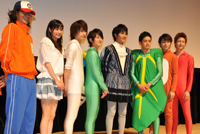 中村蒼がロミオ衣裳で登場！　監督は現場で「ゆるい担任」扱い？ 画像