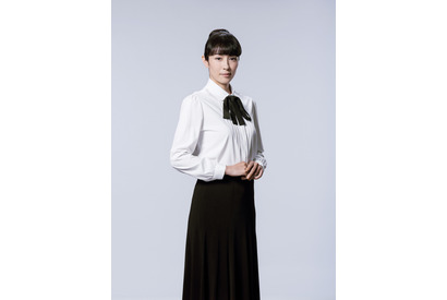 水野美紀がミステリアスなドS家政婦に！滝藤賢一＆広瀬アリス主演「探偵が早すぎる」 画像