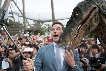 クリス・プラットらがUSJに登場、子どもたちと映画のワンシーンを再現！ 画像