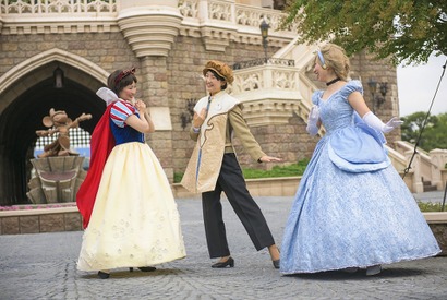 【ディズニー】最後にはキャラクターも！Dハロ新名物「ディズニー仮装プラス」販売開始 画像