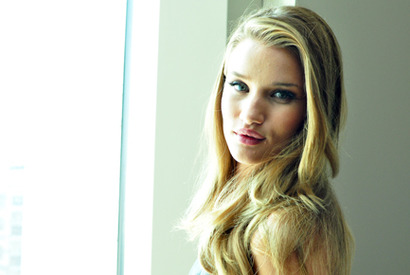 『トランスフォーマー3』新ヒロイン、ロージーが魅惑の“初体験”と野心を告白 画像