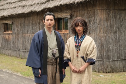 松本潤＆深田恭子、北海道での撮影を報告「楽しく撮影している最中」 画像