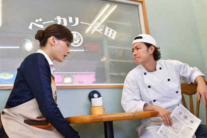 佐藤健の“おでこキス”に「反則」の声…「義母と娘のブルース」最終回 画像