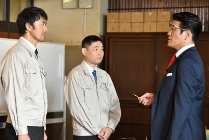 古坂大魔王の熱演に「机にもペンを刺してましたね」の声…「下町ロケット」第3話 画像