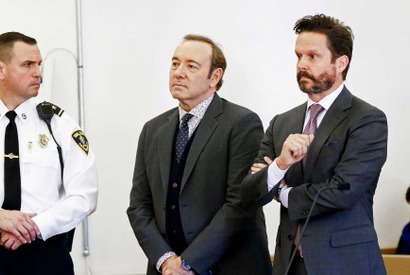 ケヴィン・スペイシーが出廷、18歳男性に対する性的暴行で無罪を主張 画像