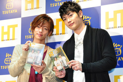 佐藤健＆三浦春馬、普段の会話は「大半が女性のこと！」 画像